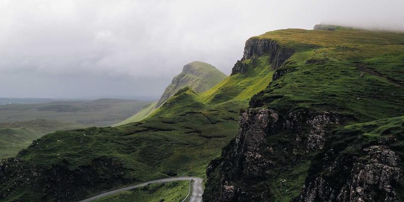 从400G到800G：揭秘数据中心网络升级背后的技术革命与全栈挑战